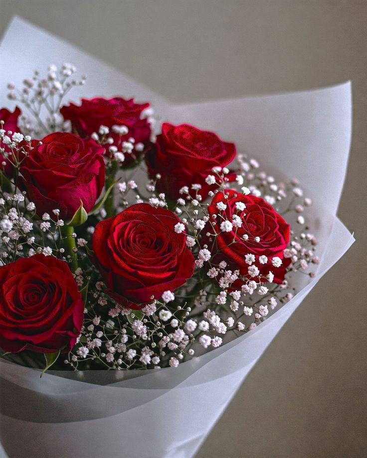 Oak Moss Ripple workshop space where corporate flower arrangements are designed and prepared for business delivery